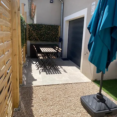 Le Bastidon Des Alpilles Apartment Saint-Etienne-du-Gres Exterior photo