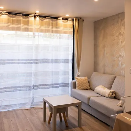 Le Bastidon Des Alpilles Apartment Saint-Etienne-du-Gres Exterior photo